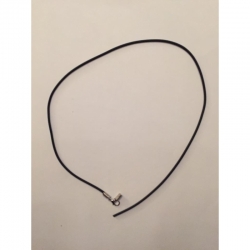 Schwarze Gummi Halskette, mit eisernem Zubehör, Platin Farbe, ca 48cm, 2 mm
